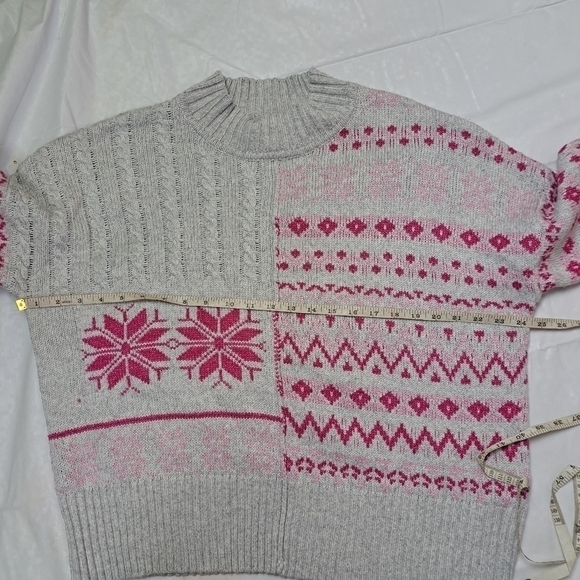 cupcake and Cashmere Cable Nordic Knit sweater - Picture 9 of 12